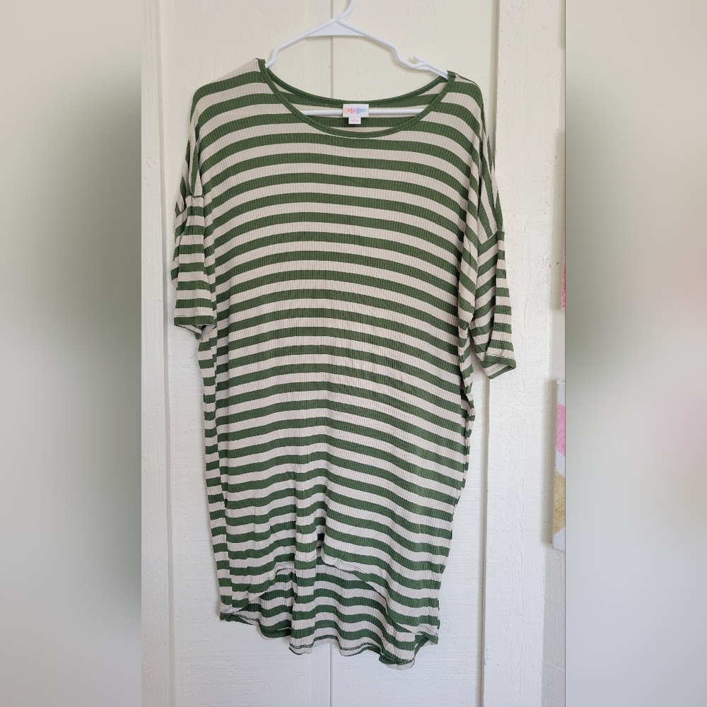 GUC LulaRoe Top